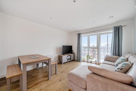 1 bedroom apartment for sale, Palmer Court, 5 Pitcher Lane, Ashford, TW15