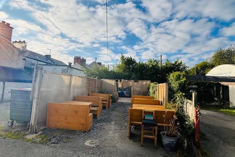 Mixed use to rent - Coronation Road, Menai Bridge LL59