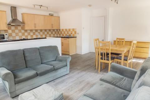 2 bedroom flat to rent, Mile End Road, E3 4LH
