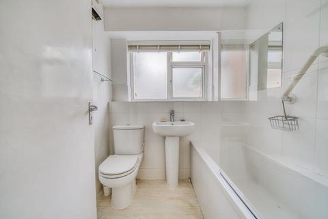 2 bedroom apartment for sale, 4 Adderley Court, 153 Alexandra Road, Poole, Bournemouth Christchurch Poole, BH14 9ER