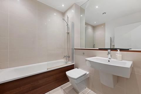 2 bedroom flat for sale, Hillside, London, NW10