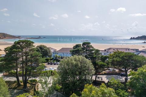 3 bedroom flat for sale, Apt 10 Chateau des Roches