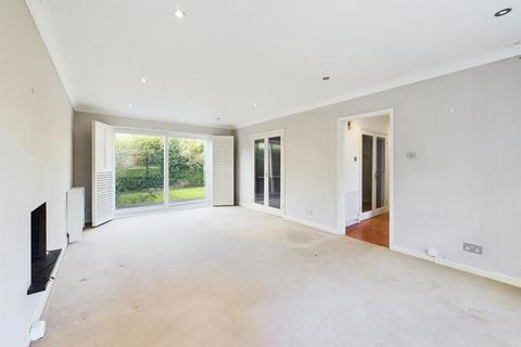 4 bedroom detached house for sale, Woodfield Avenue, Northwood, Middlesex, HA6 3EA