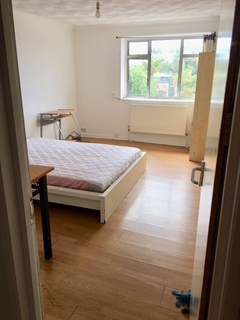 undefined, Wokingham Road, Earley RG6