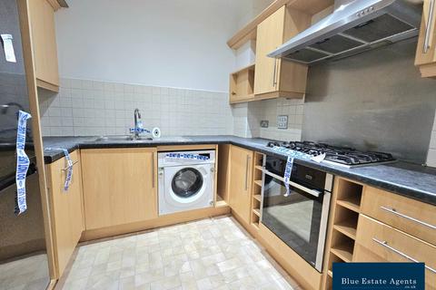 undefined, Elizabeth Gardens, Isleworth, TW7