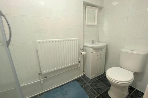 1 bedroom property to rent, Tithe Farm Avenue, Harrow, HA2