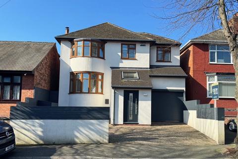 4 bedroom detached house for sale, Kingsway, Ilkeston, Derbyshire, DE7 4DG