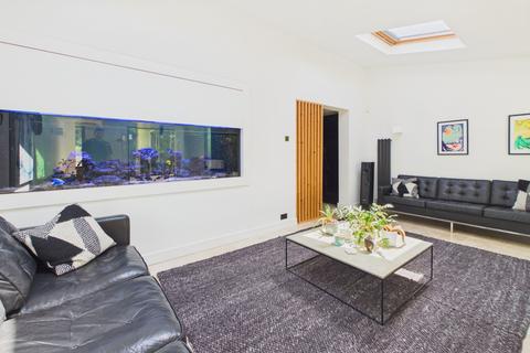 4 bedroom detached house for sale, Kingsway, Ilkeston, Derbyshire, DE7 4DG