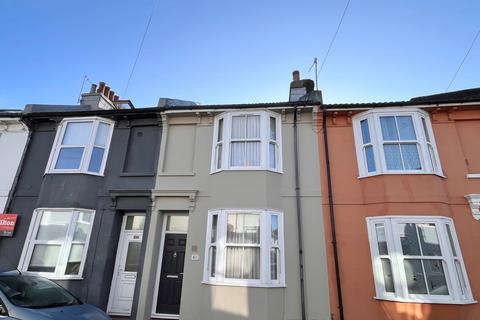 4 bedroom terraced house to rent, Park Crescent Road, Brighton, BN2 3HS