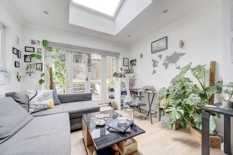 undefined, Malvern Road, Maida Hill, London, NW6