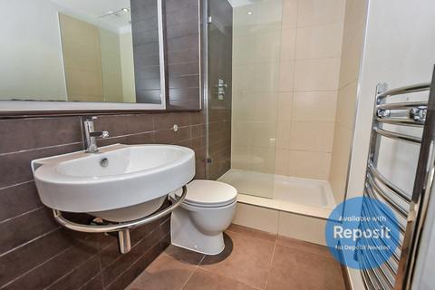 2 bedroom flat to rent, Britton House, 21 Lord Street, Green Quarter, Manchester, M4