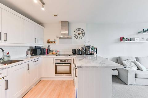 2 bedroom flat for sale, St Georges Wharf, Vauxhall, London, SW8