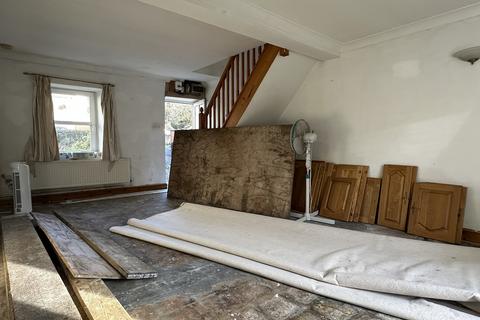 2 bedroom end of terrace house for sale, Heol Twrch, Lower Cwmtwrch, Powys.