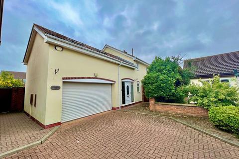 3 bedroom detached house for sale, Bassleton Lane, Thornaby, Stockton-on-Tees, Durham, TS17 0LD