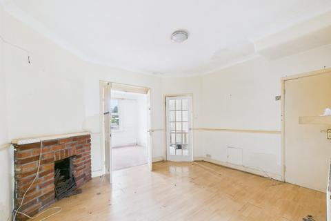 3 bedroom end of terrace house for sale, Cromwell Road, Feltham, Middlesex, TW13