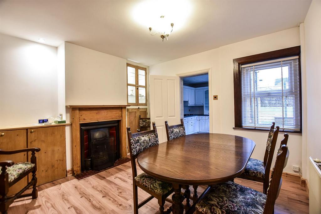 Dining Room..jpg