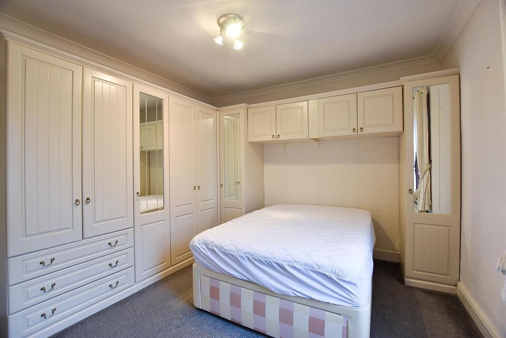 Bedroom 1..jpg