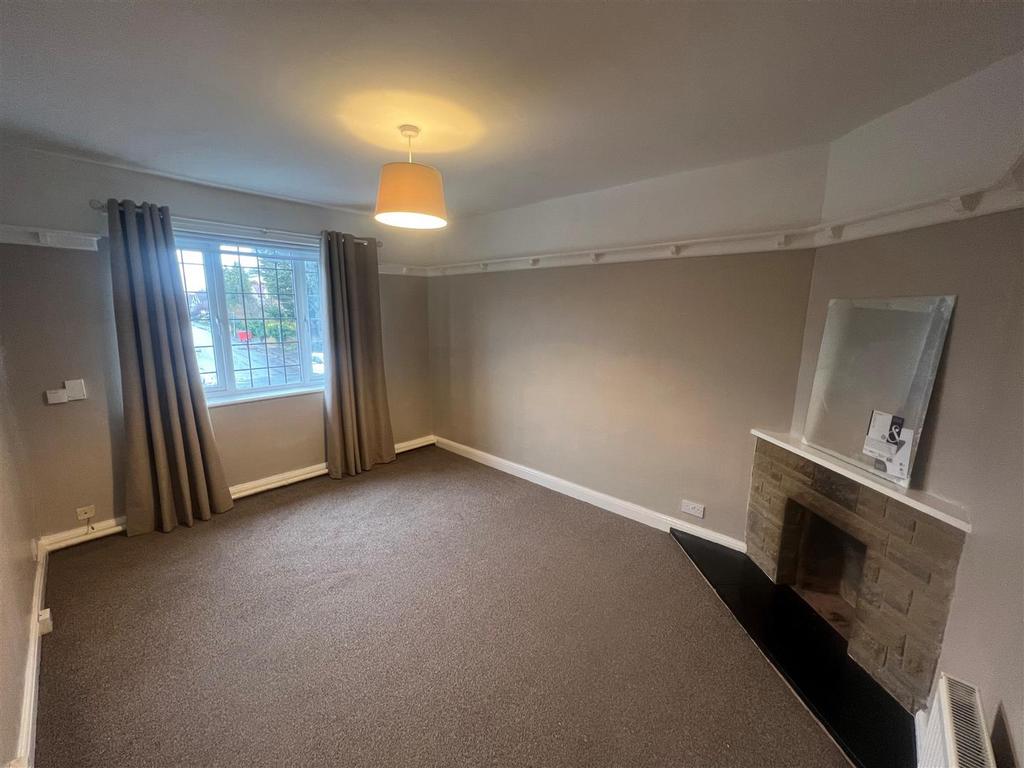 Living room 2.jpg