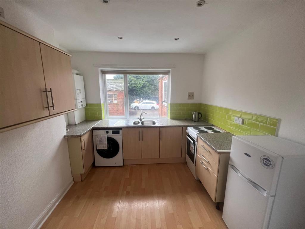 Kitchen 1.jpg