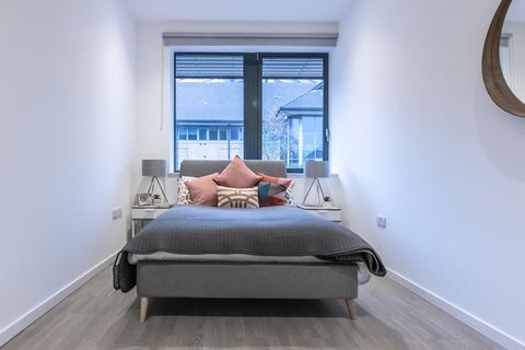 1 bedroom apartment to rent, Vonder Village, Riverbank Way TW8