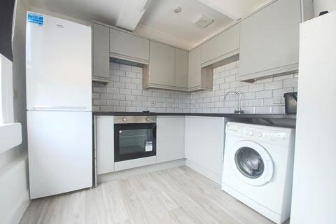 2 bedroom apartment to rent, Great Bedford Street, Bath BA1