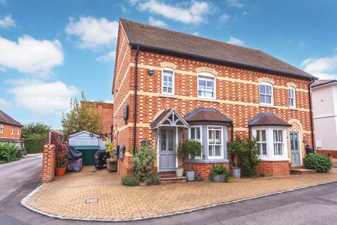 undefined, Farm Road, Henley-on-Thames, South Oxfordshire