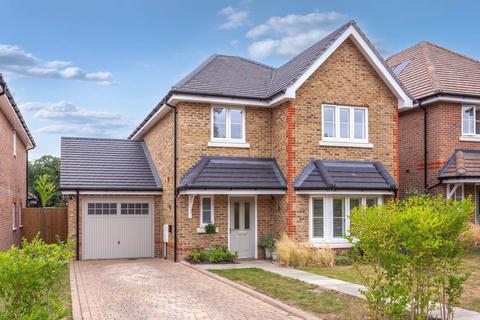 4 bedroom detached house for sale, Hemphill Place, Sonning Common, South Oxfordshire