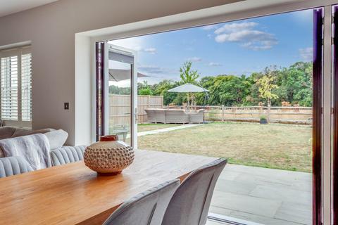 4 bedroom detached house for sale, Hemphill Place, Sonning Common, South Oxfordshire