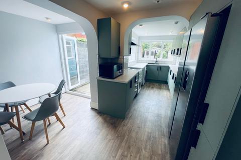 undefined, Cleeveland Street, Cheltenham GL51