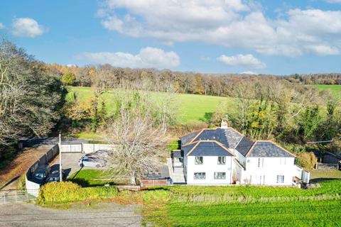 3 bedroom semi-detached house for sale, Shamrock, Port Hill, Henley On Thames