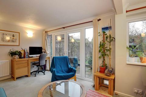 3 bedroom townhouse for sale, Elm Court, Sonning Common, South Oxfordshire