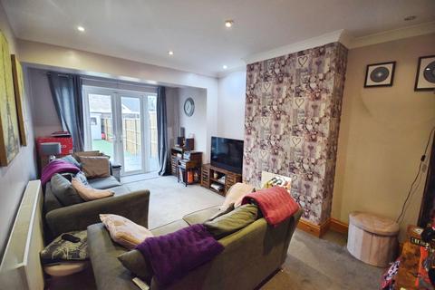 3 bedroom semi-detached house for sale, Hoylake Drive, Skegness PE25