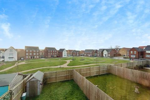 3 bedroom semi-detached house for sale, Maximus Way, Eastfield, Scarborough