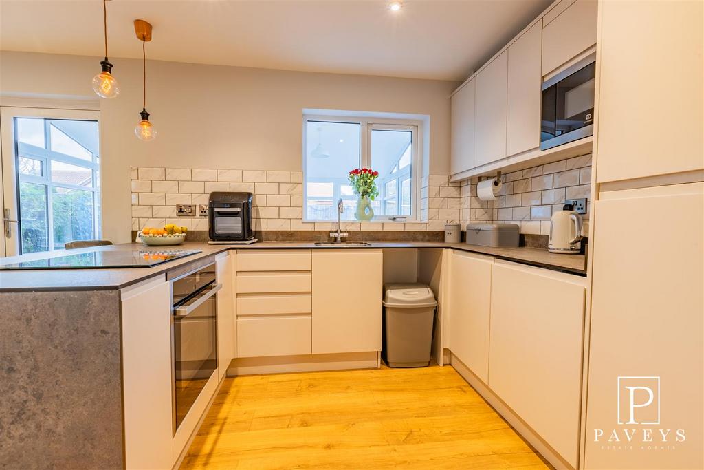 Kitchen diner