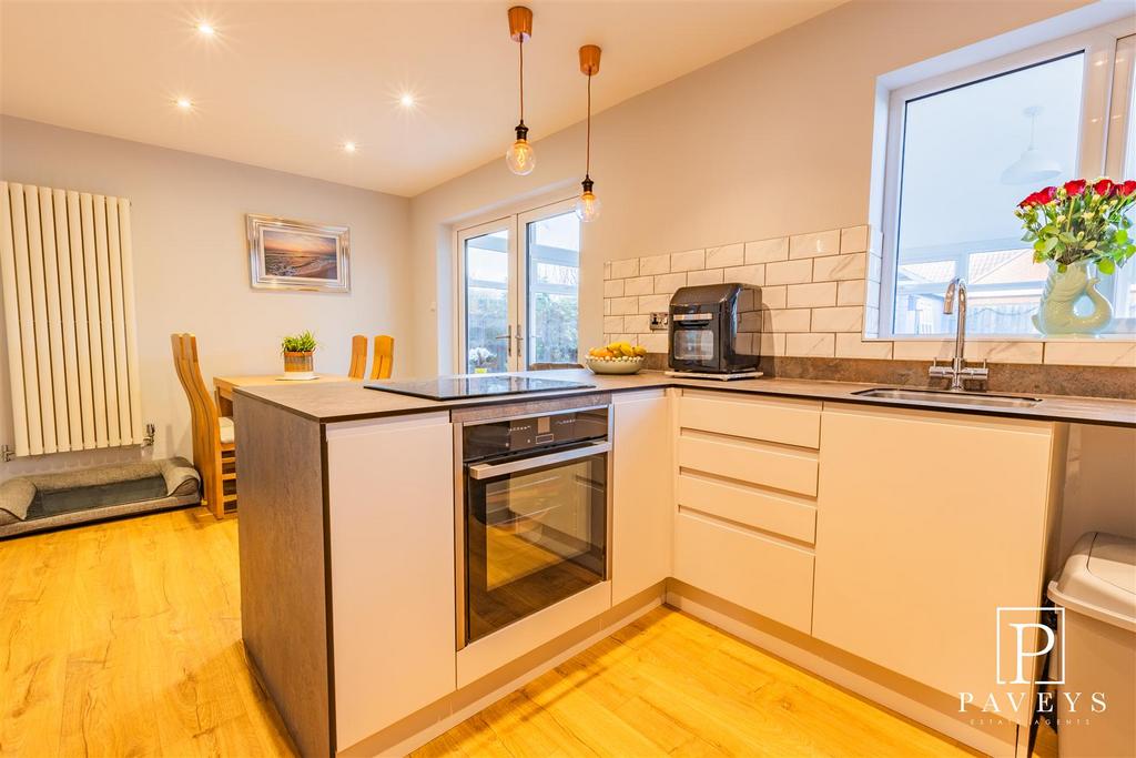 Kitchen diner
