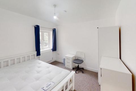 1 bedroom in a house share to rent, Beech Grove, Guildford, GU2