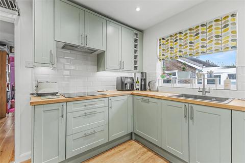 undefined, Orchard Close, Lower Brailes OX15