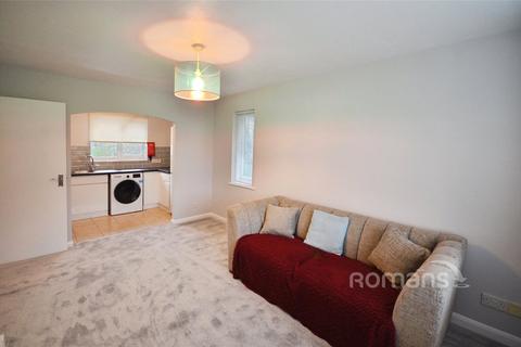 1 bedroom flat to rent, Littlebrook Avenue, Slough, Berkshire, SL2