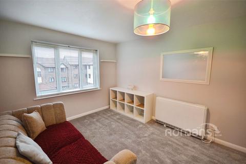 1 bedroom flat to rent, Littlebrook Avenue, Slough, Berkshire, SL2