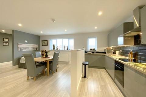 2 bedroom bungalow for sale, Roy's Drive, Tetney, Grimsby