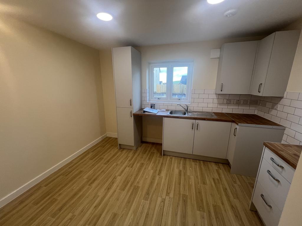 Kitchen (second image)