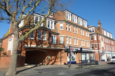 2 bedroom flat to rent, Meads Street, Eastbourne BN20