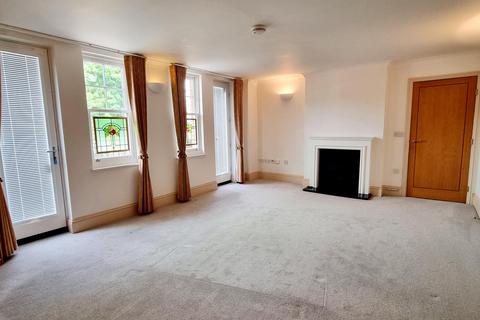 2 bedroom flat to rent, Meads Street, Eastbourne BN20