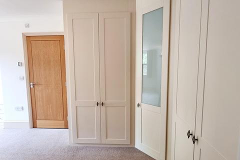 2 bedroom flat to rent, Meads Street, Eastbourne BN20