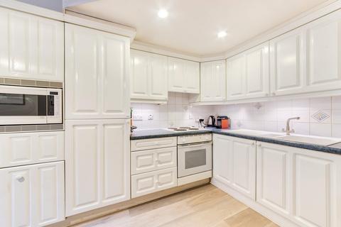3 bedroom flat to rent, Collingham Gardens, London, SW5