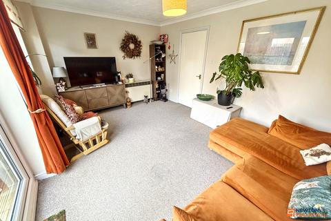 2 bedroom end of terrace house for sale, Sovereign Place, Peterborough, PE3