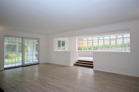 5 bedroom detached house for sale, Babylon Way, Ratton, Eastbourne
