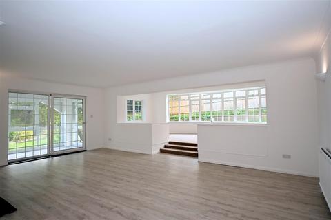 5 bedroom detached house for sale, Babylon Way, Ratton, Eastbourne