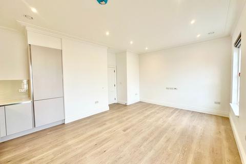 2 bedroom apartment to rent, London N6