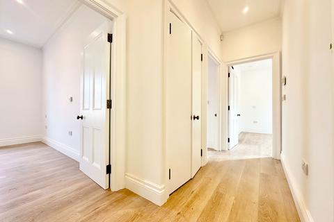 2 bedroom apartment to rent, London N6